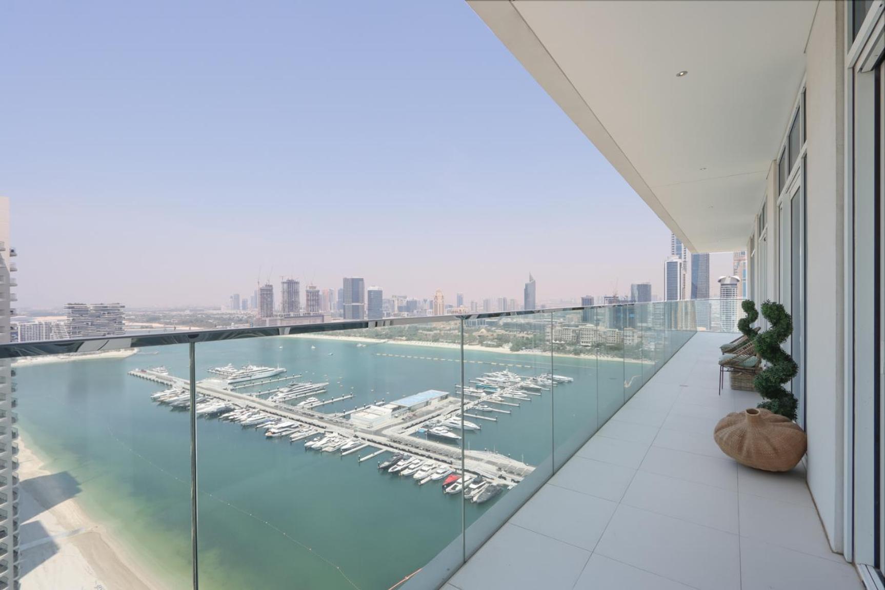 Livbnb-beachfront 3br With Marina Harbour Panorama Apartment Dubai