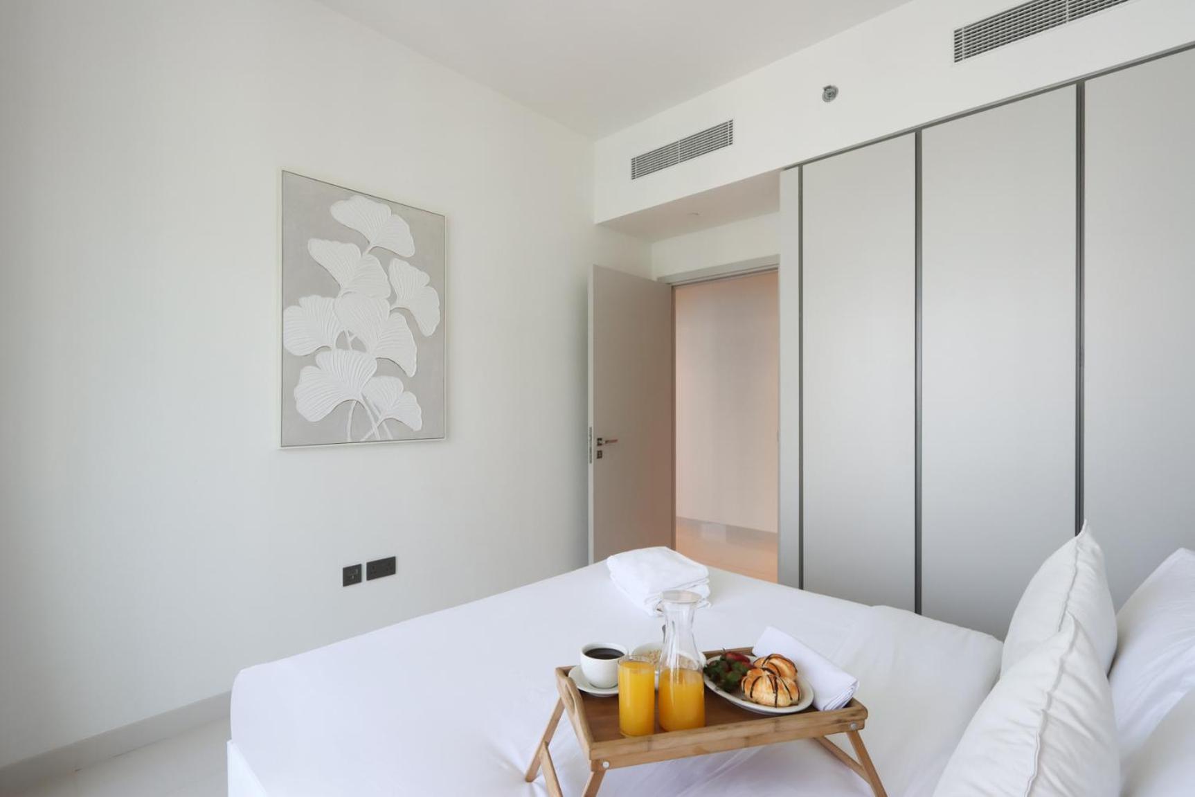 Livbnb-beachfront 3br With Marina Harbour Panorama Apartment